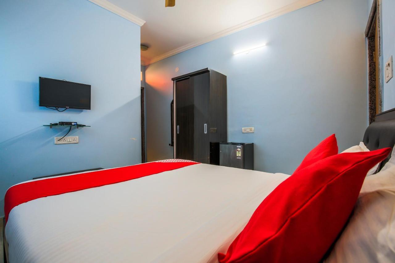 Oyo 15626 The Sovva Hotel Morjim Εξωτερικό φωτογραφία