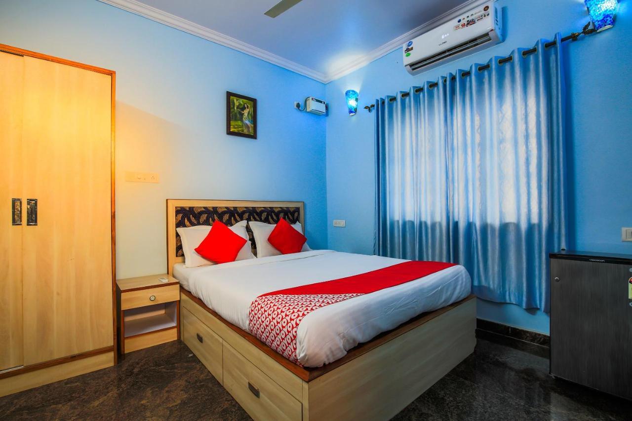 Oyo 15626 The Sovva Hotel Morjim Εξωτερικό φωτογραφία