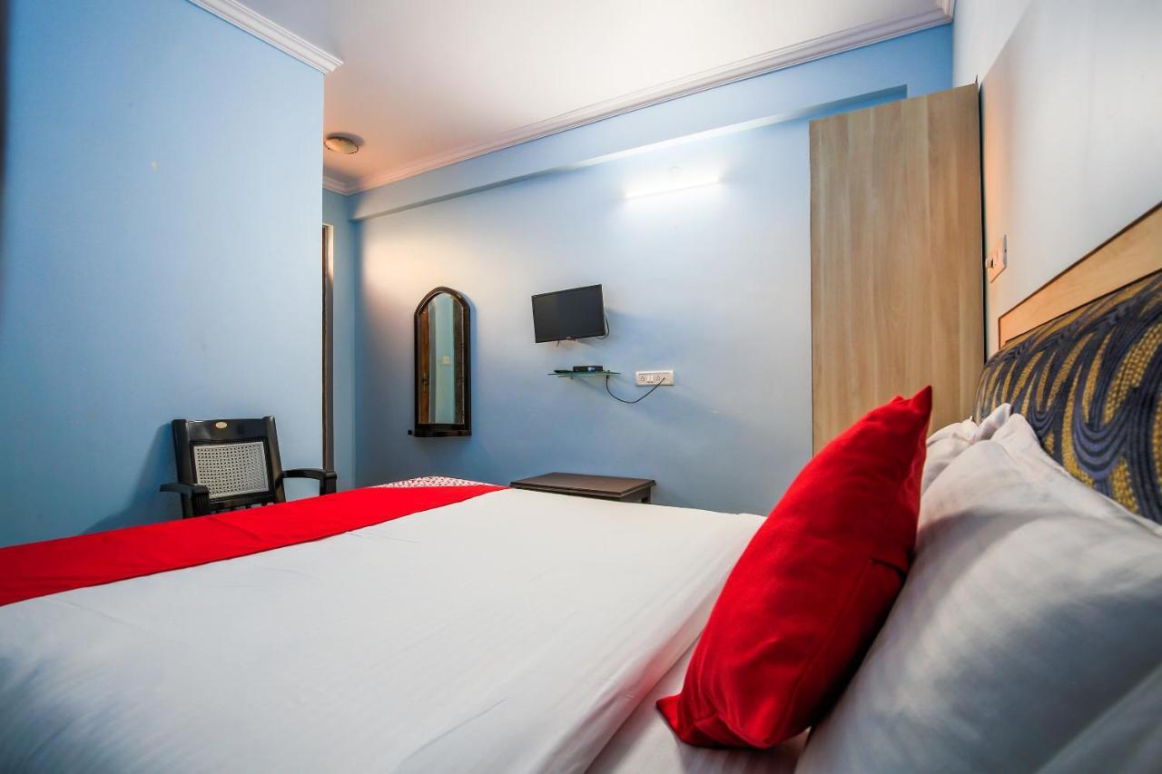 Oyo 15626 The Sovva Hotel Morjim Εξωτερικό φωτογραφία