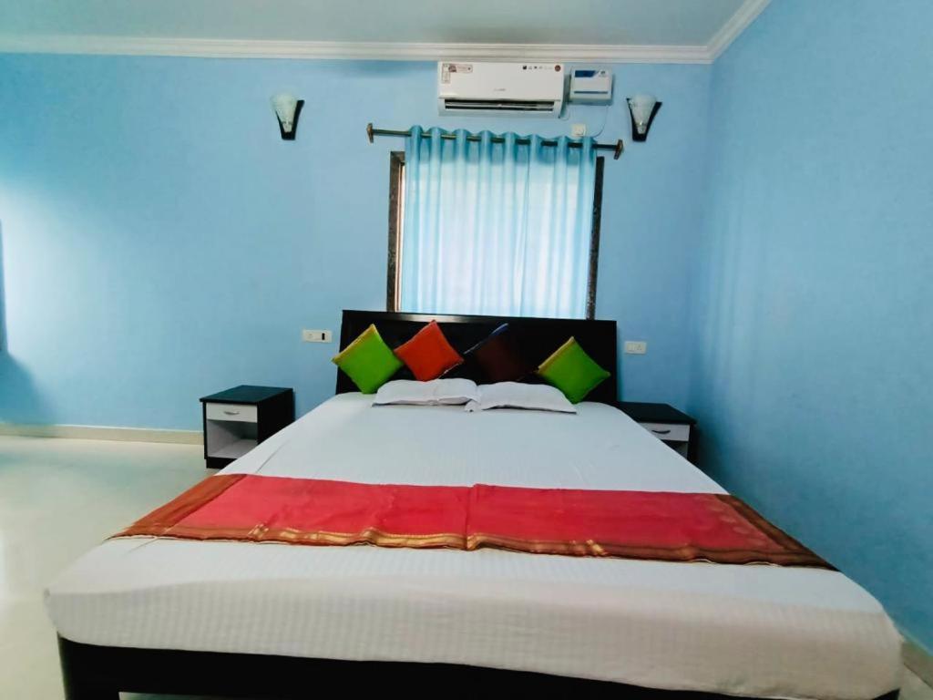 Oyo 15626 The Sovva Hotel Morjim Εξωτερικό φωτογραφία