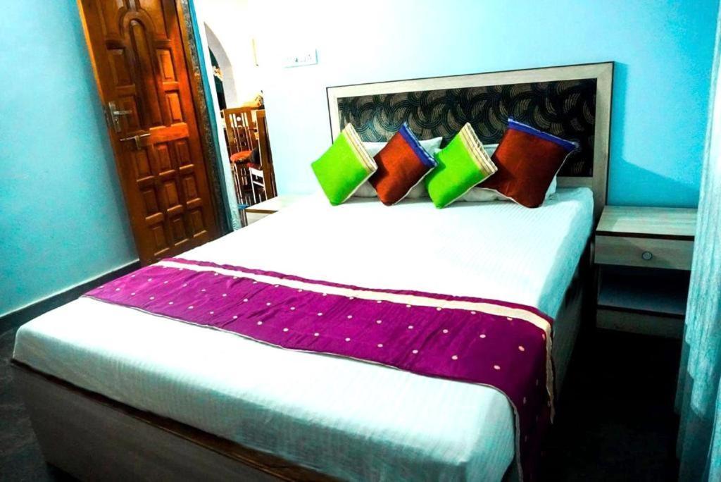 Oyo 15626 The Sovva Hotel Morjim Εξωτερικό φωτογραφία