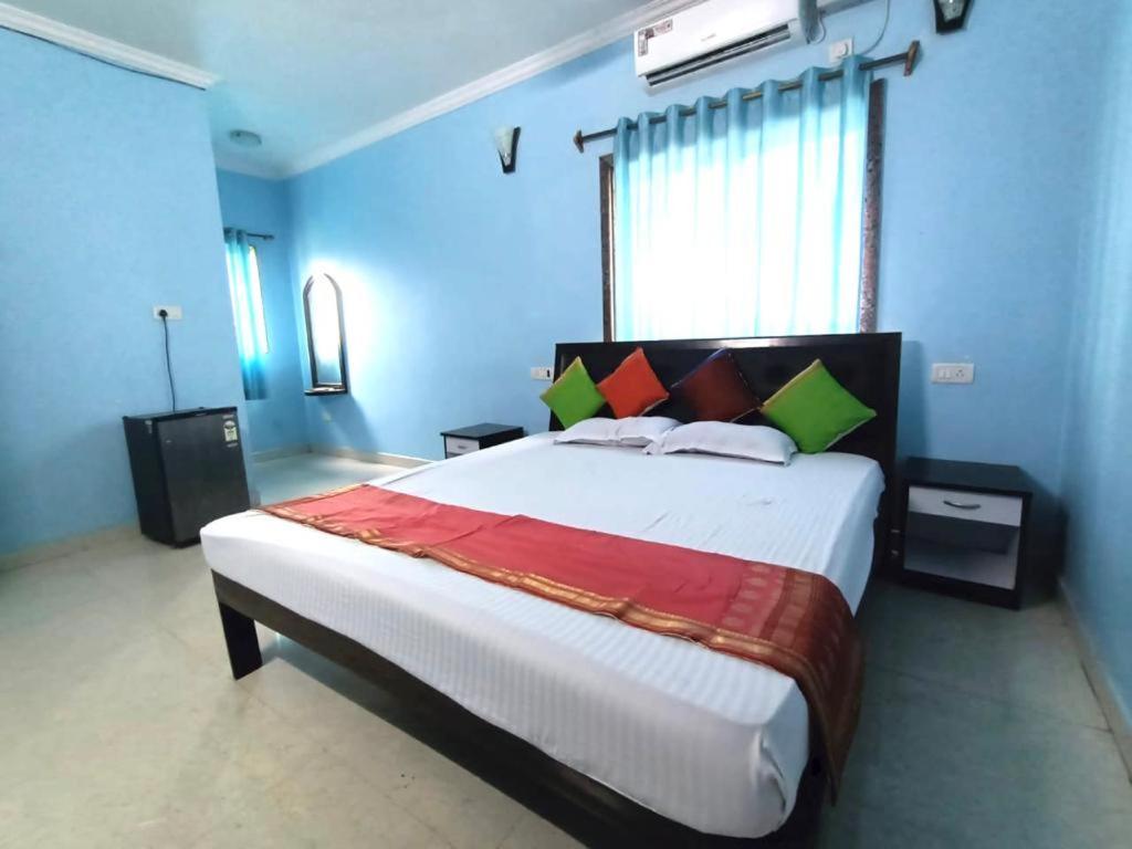Oyo 15626 The Sovva Hotel Morjim Εξωτερικό φωτογραφία